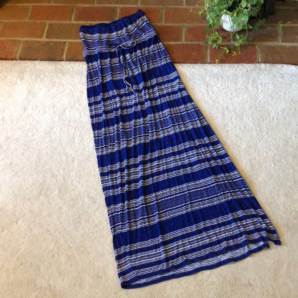 NWOT - Motherhood Maternity Strapless Maxi Dress